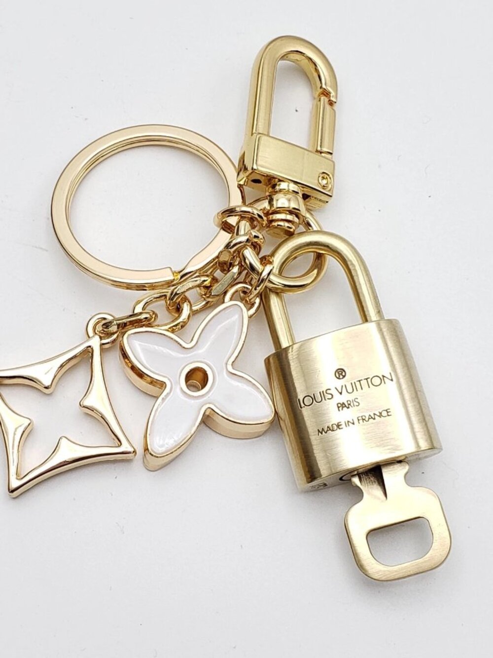 LV Gold Padlock 🔑 Authentic Louis Vuitton Charm + Keychain - Picture 10 of 14